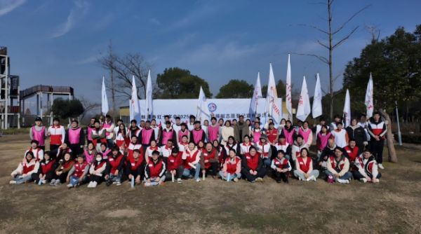 以运动传递大爱 以活力弘扬奉献——市红十字会成功举办人体器官捐献志愿登记宣传季趣味运动会